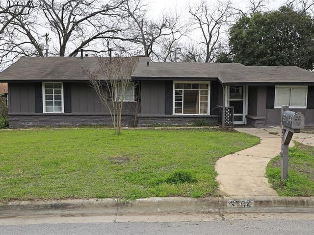 3704 Tower View Ct
