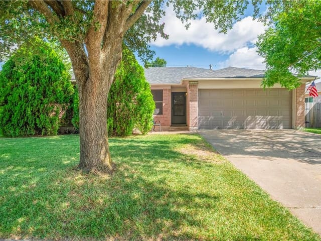 3704 Walleye WAY
