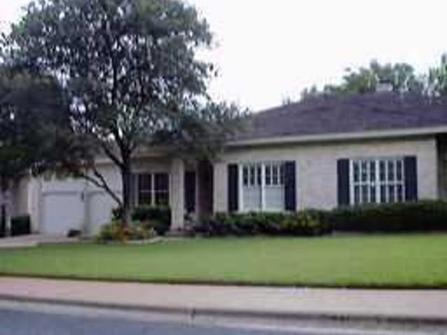 3707 N GREEN Trl