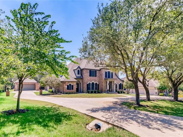 3709 Kenora Ct