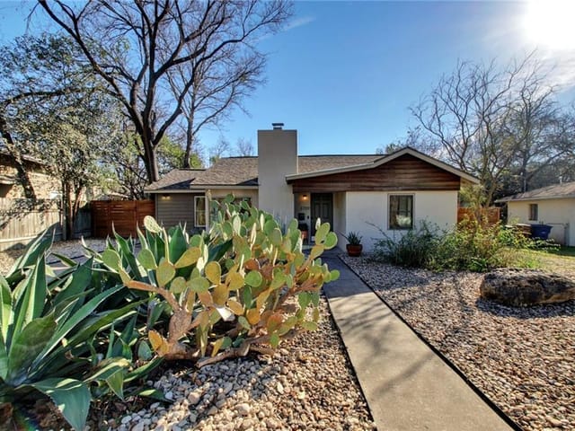 3709 Vineland Dr