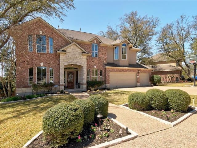 3710 Mira Vista Dr