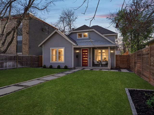 3711 Cedar St