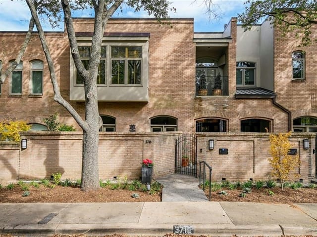 3716 Bridle PATH