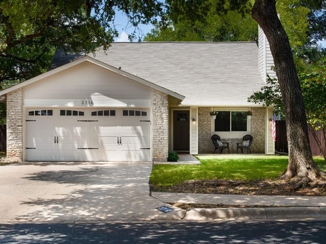 3716 Holt Dr
