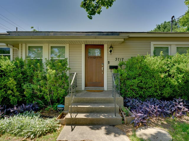 3717 Werner Ave, photo 1 of 6, Austin, TX
