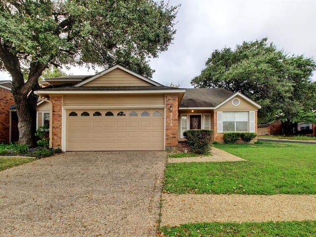 3719 Williamsburg CIR
