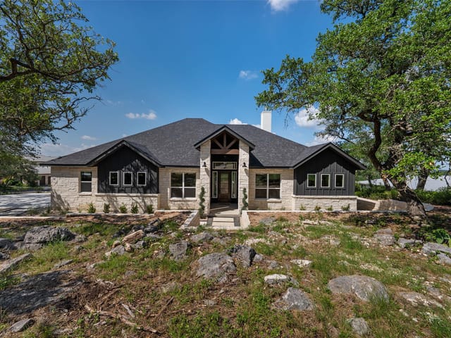 375 Shady HOLW