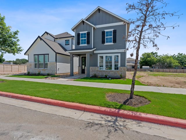 376 Blue oasis Ln