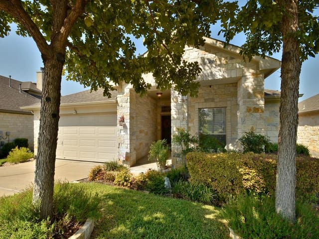 38 White Magnolia Cir