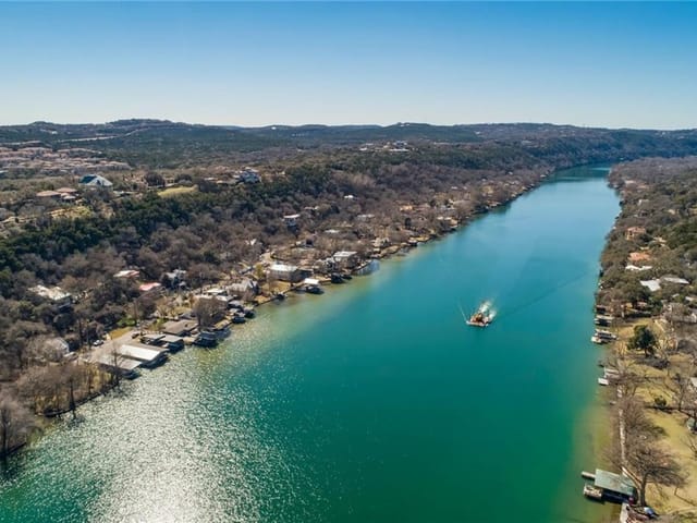 3800 A RIVERCREST DR Unit #1
