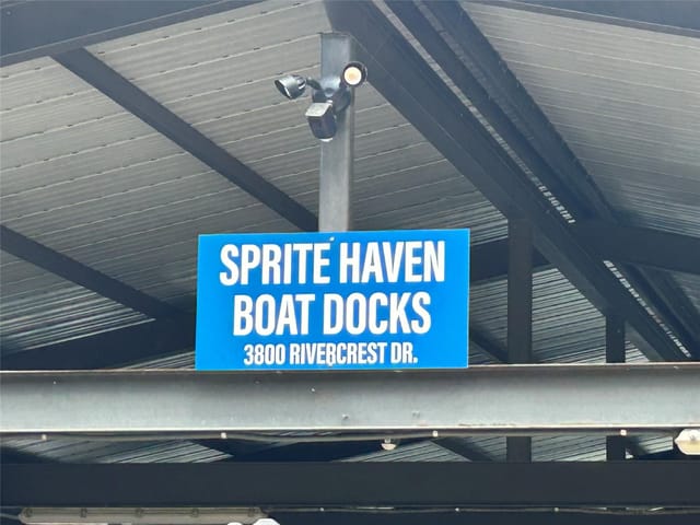 3800 Rivercrest DR Unit #C18 - front exterior - Luxury lot in Sprite Haven Boat Docks, Austin, TX
