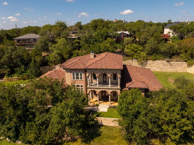 3800 Scenic Overlook Trl