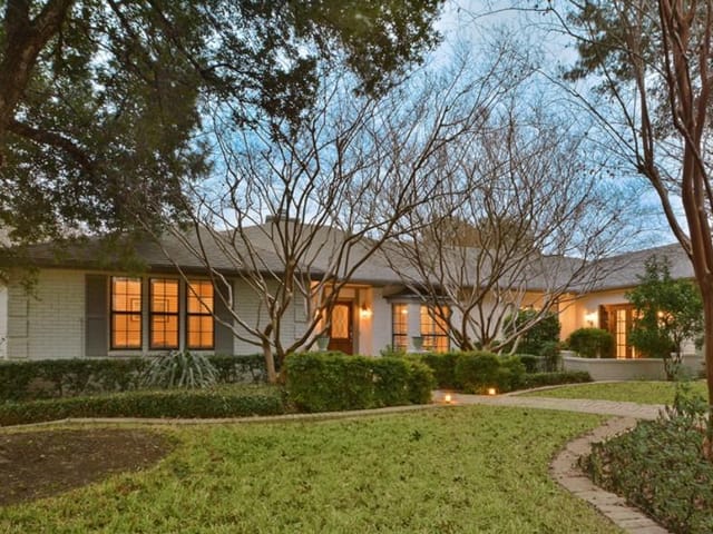 3801 Bonnell Dr