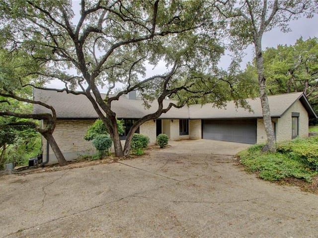 3801 Laurel Ledge Ln