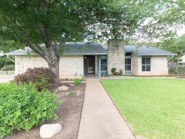 3801 Oak Creek DR