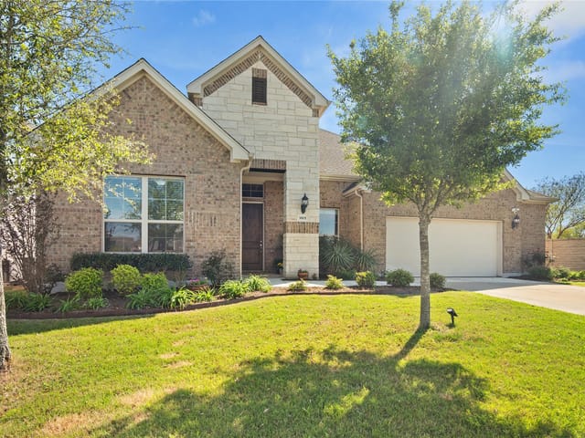 3801 Octavia Dr