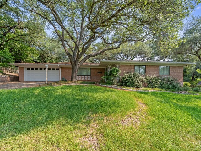 3802 Hillbrook Dr