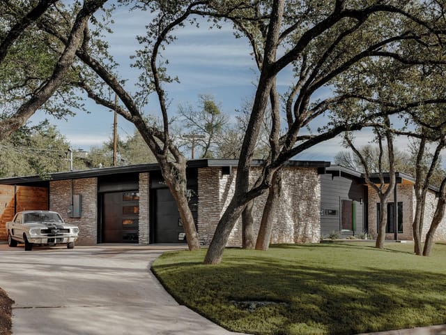 3802 Rockledge DR