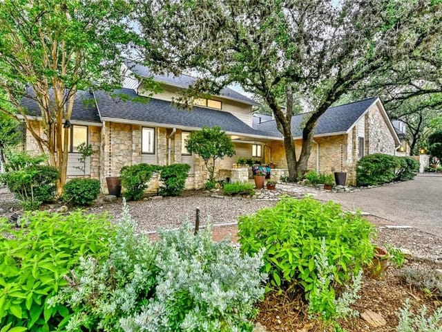 3805 Green Trails North