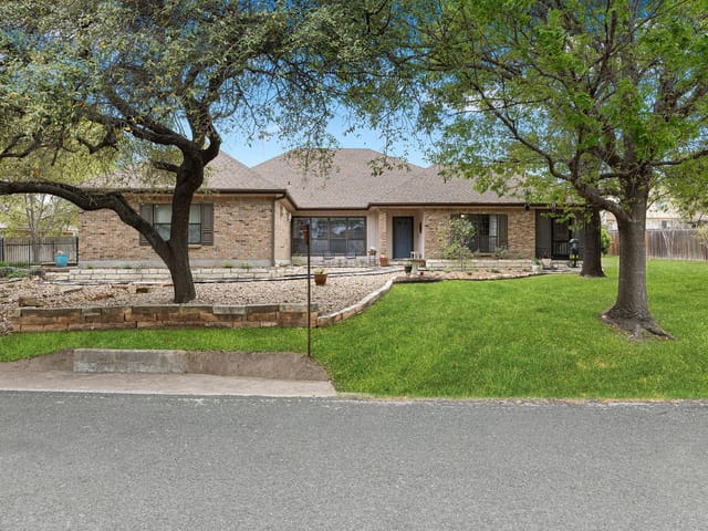 3806 Eagle Way