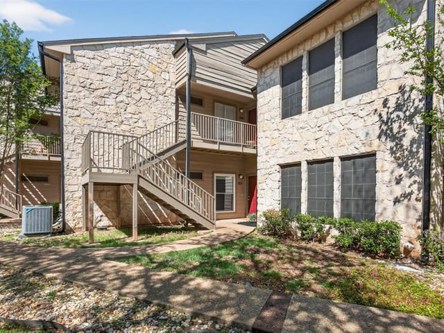 3809 Spicewood Springs RD Unit #103