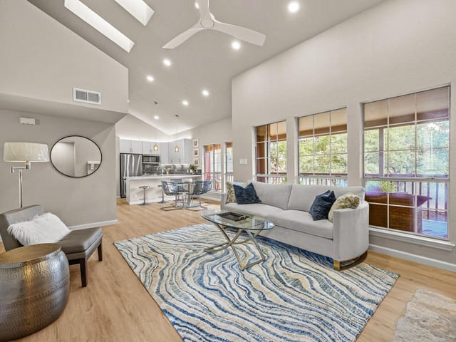 3809 Spicewood Springs RD Unit #241