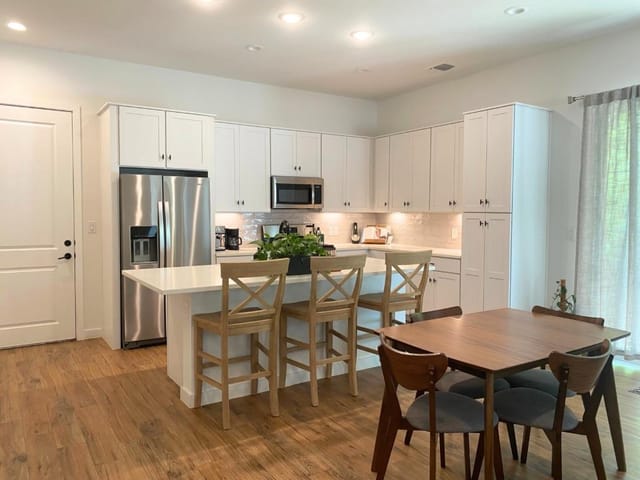 3809 Valley View RD Unit #12