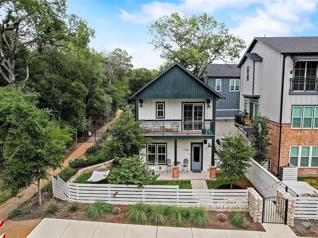 3809 Valley View RD Unit #6