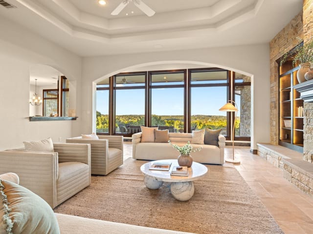3809 Verano DR