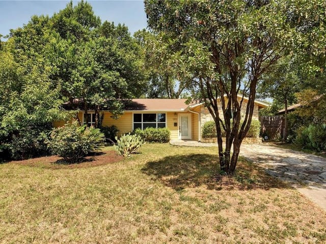 3812 Half Penny Rd