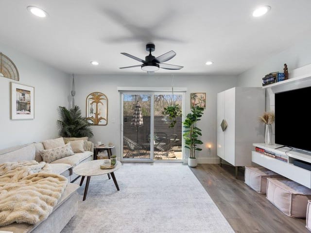 3812 Southway Dr Unit #103