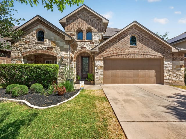 3813 Campfire DR