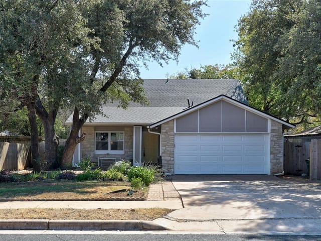 3813 Cologne Ln