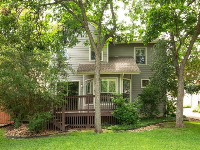 3814 Ridgelea Dr Unit #A
