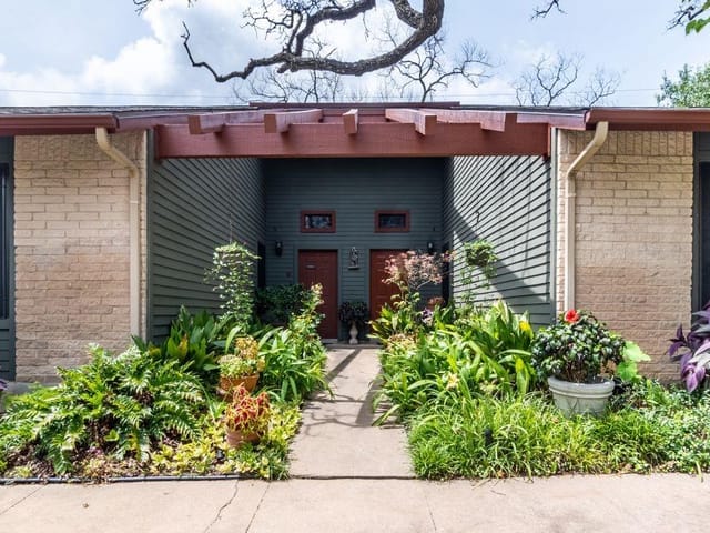 3815 Menchaca Rd Unit #9
