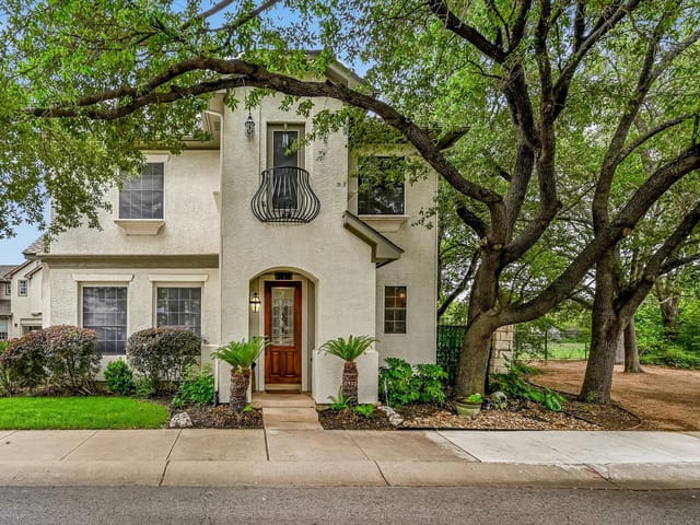 3816 Gaines Ct