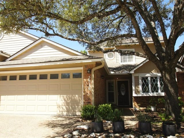 3816 Williamsburg Cir