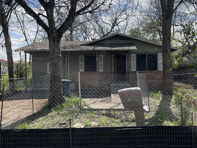 3817 Garden Villa Ln