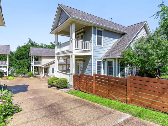 3818 Ridgelea DR Unit #B