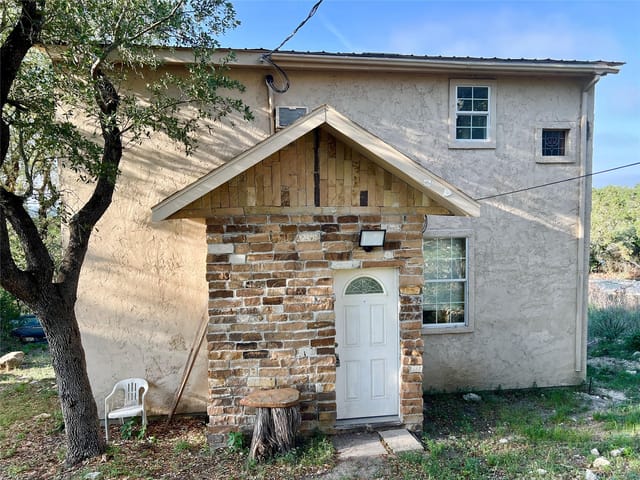 3819 RANCH ROAD 620 Rd N