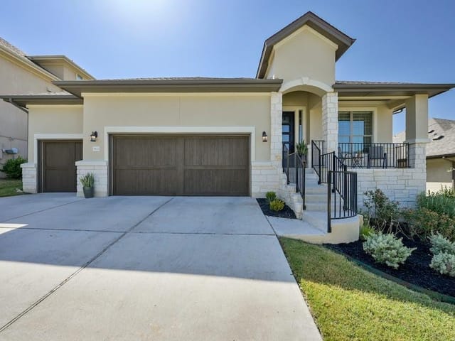 3821 Vinalopo Dr