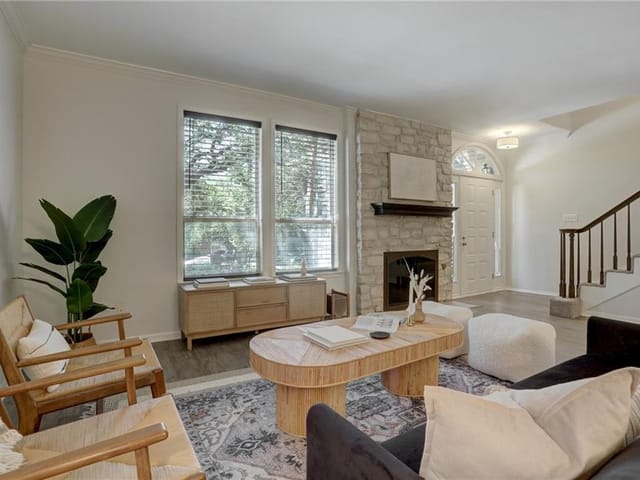3830 Dry Creek Dr
