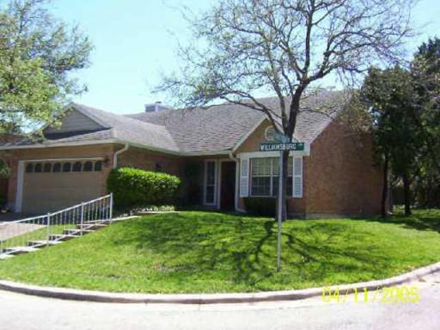 3832 Williamsburg Cir