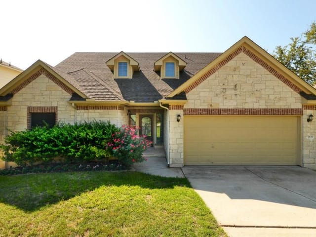 3839 Laurel Ridge DR
