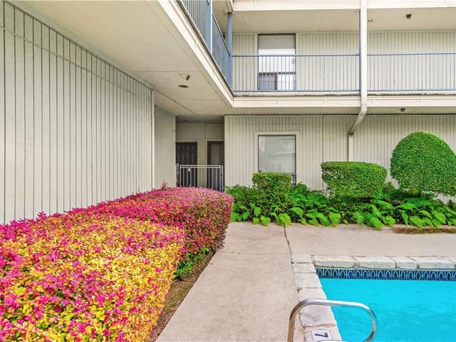 3840 Far West Blvd Unit #108
