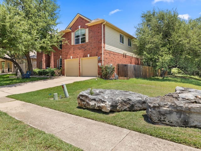 3841 Lagoona DR