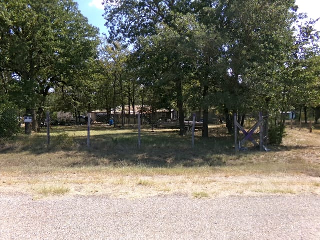 386 Hidden Oaks Dr