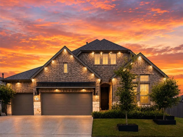 388 Washington DR