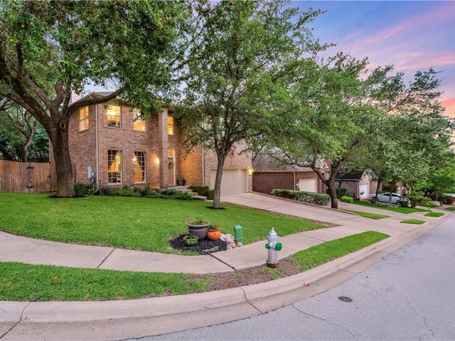 3900 Canyon Glen Cir